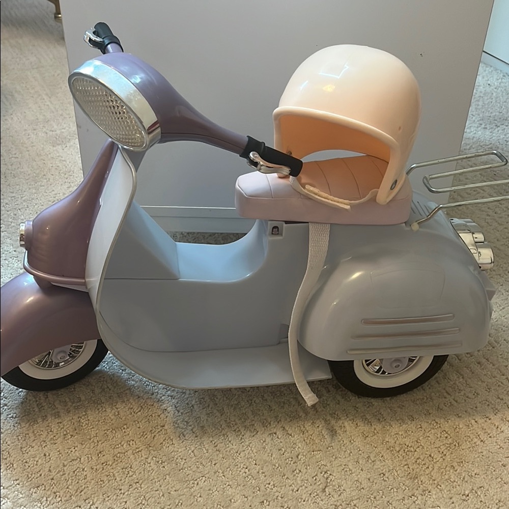 Purple and Blue Toy Vehicle with Retro Design